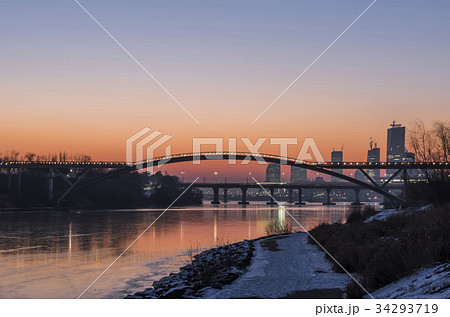 高層ビル ソウル 日の出 34293719