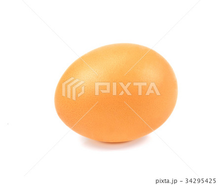 lose up of an egg isolated on white background lose up of an egg isolated on white background 34295425