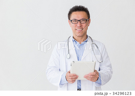医者　ミドル　タブレット 34296123