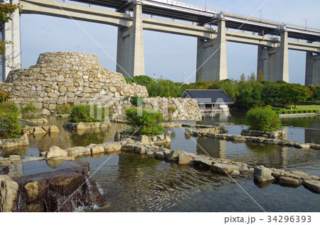 瀬戸大橋記念公園の浜栗林 34296393