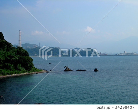 敦賀湾　国道から敦賀原子力発電所の眺め（２） 34298407