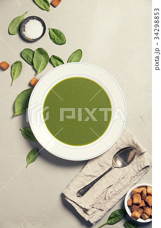 Homemade Spinach soup 34298853