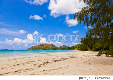 Beach Cote d'Or - island Praslin Seychelles 34298998