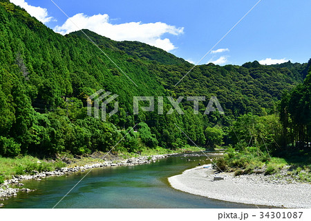 和歌山県古座川町の古座川の景色 34301087