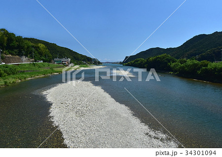 和歌山県　古座川の景色 34301094
