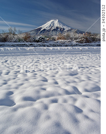 新雪の朝 新雪の朝 34302512