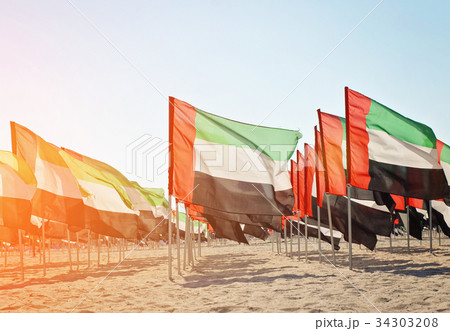 Large number of flags of the United Arab Emirates 34303208