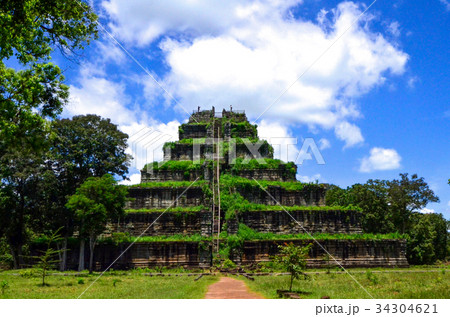 カンボジアのプラサットトム カンボジアのプラサットトム 34304621