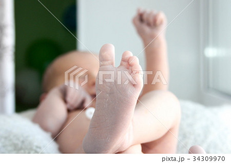 child newborn baby joy. hand up-good child newborn baby joy. hand up-good 34309970