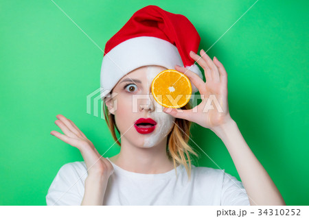 Woman using eye patch for her eyes 34310252