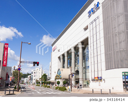 小牧市駅前商店街街並み 小牧3丁目東交差点 小牧市駅前商店街街並み 小牧3丁目東交差点 34316414