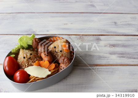 栗とどんぐりのお弁当 栗とどんぐりのお弁当 34319910