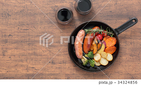 スキレット　料理　真俯瞰 34324856