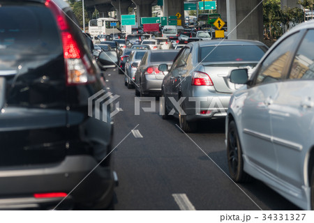traffic jam with row of cars traffic jam with row of cars 34331327