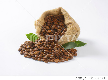 sack of coffee beans 34332371