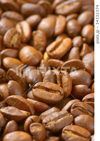 roasted coffee beans 34332374