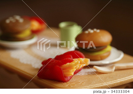 ハンバーガー　イメージ　 34333304