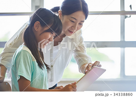 小学校 授業 教室 34338860