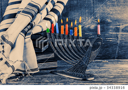 Jewish holiday, Holiday symbol Hanukkah 34338916