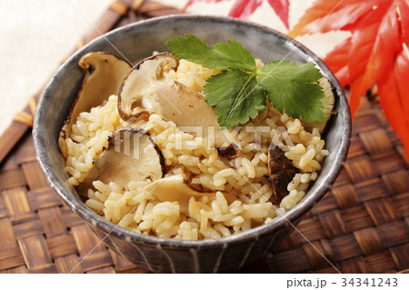 松茸ごはん 34341243