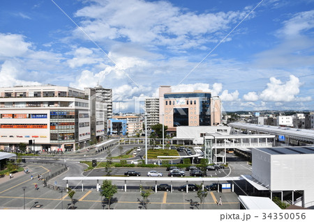 テラスモールから見た辻堂駅北口の写真素材