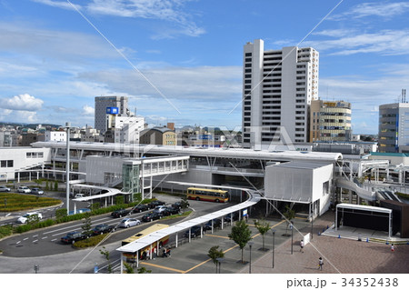 テラスモールから見た辻堂駅北口の写真素材