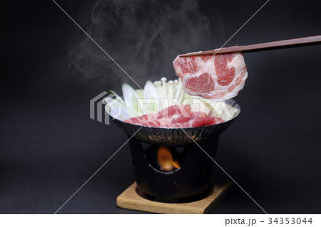 小鍋の豚すき焼き 34353044