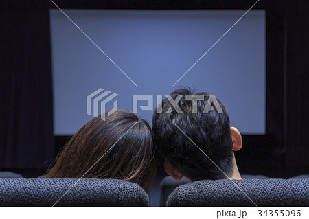 映画館デート 34355096