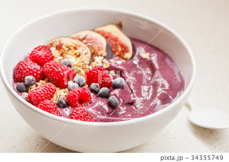 Smoothie bowl (blueberry, acai) Smoothie bowl (blueberry, acai) 34355749