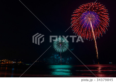 【神奈川県】湯河原温泉海上花火大会 【神奈川県】湯河原温泉海上花火大会 34379845