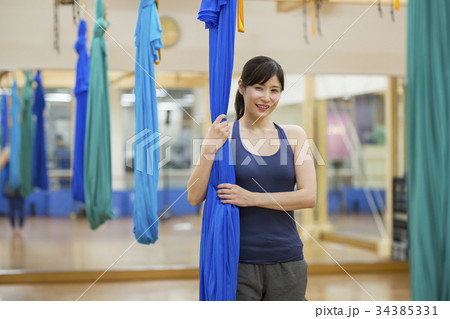 エアリアルヨガイメージ エアリアルヨガイメージ 34385331