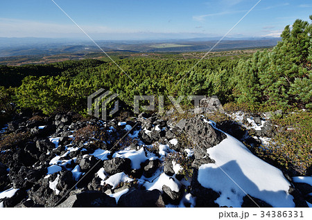 秋の望岳台から見下ろした風景(北海道) 秋の望岳台から見下ろした風景(北海道) 34386331