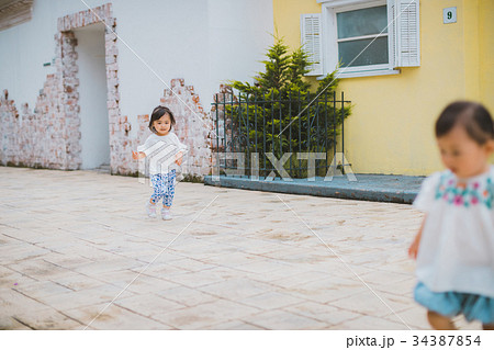 Parenting 34387854