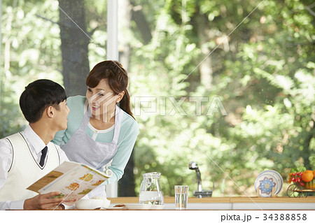 10代 感情 心配 34388858