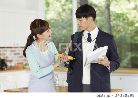 10代 バッグ 鞄 34388899