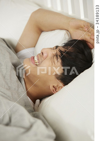 10代 叫ん 部屋 34389133