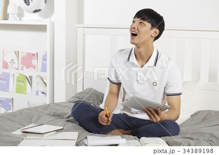 10代 感情 勉強 34389198