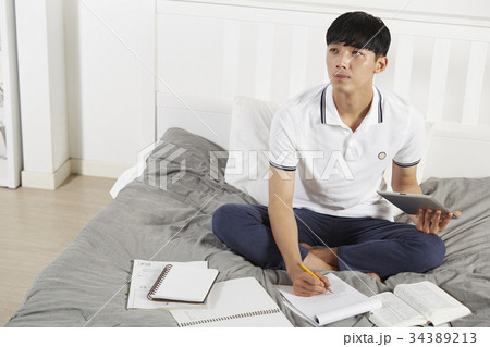 10代 男 男性 34389213