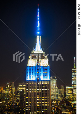 ロックフェラーセンター展望台から見えるエンパイヤステートビル（夜景）９ 34391628