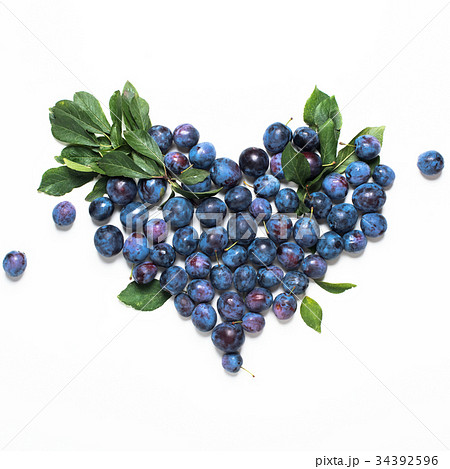 Heart Damascenes Green Leaves Healthy Concept 34392596