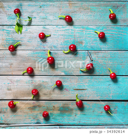 Scattered Red Spicy Peppers Lies Background Rustic Scattered Red Spicy Peppers Lies Background Rustic 34392614