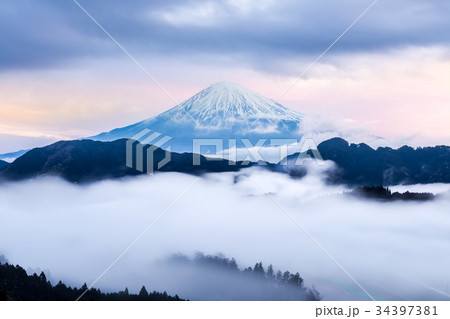 Mountain fuji with mist during dusk time,Japan 34397381