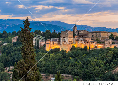 Alhambra of granada during sunset time,Spain 34397401