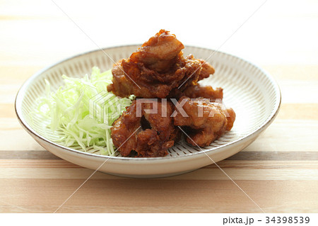 鶏肉の唐揚げ 34398539