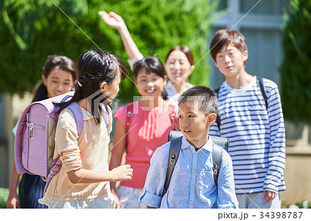 小学校 グラウンド 下校 小学校 グラウンド 下校 34398787