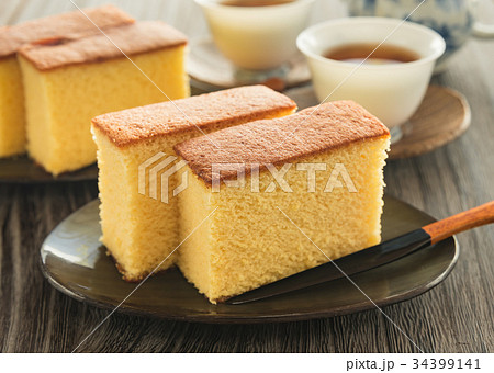 カステラ　菓子　おやつ　スイーツ　焼き菓子　おうちカフェ　家カフェ 34399141