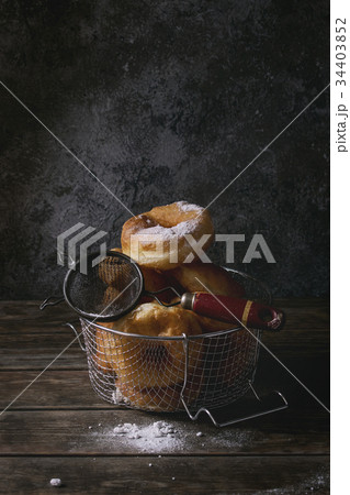 Homemade donuts with sugar powder 34403852