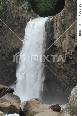 日本の滝百選　苗名滝 34407735