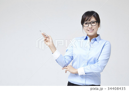 笑顔 微笑 微笑み 34408435