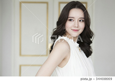 美女 若い女性 表情 34408669
